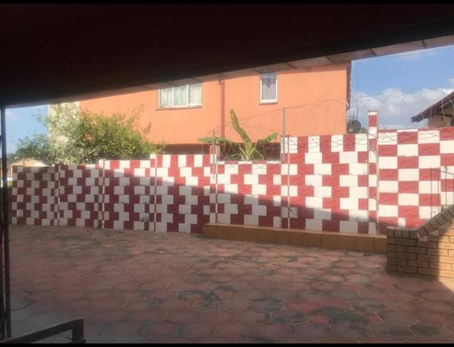 3 BEDROOM HOUSE FOR SALE IN MONTFORD